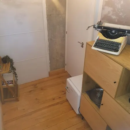Libros Y Plantas A 5 Minutos Del Centro En Bus Apartment Madrid Exterior photo